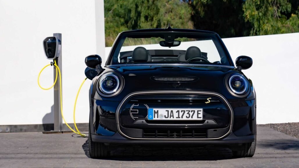 2023 mini cooper se convertible 08 – Autos Rodando Chile Mini Cooper SE Convertible 2023